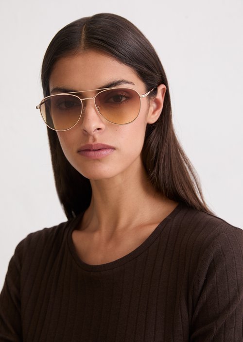 Unisex sunglasses — Gold