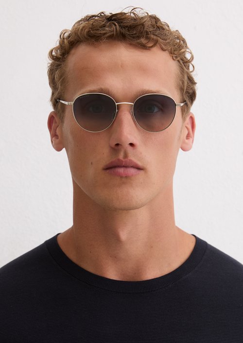 Unisex sunglasses — Metal