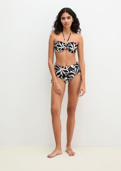 High-waist bikini briefs — Black/White