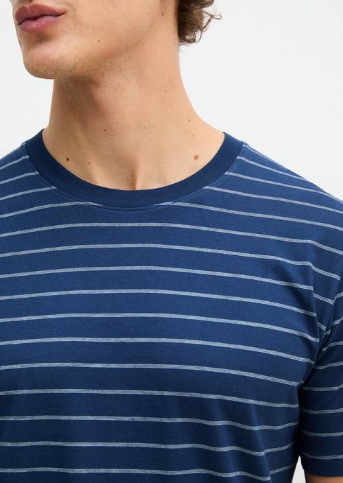 Camiseta Lounge Navy Peony Stripe - Imagen del producto 2