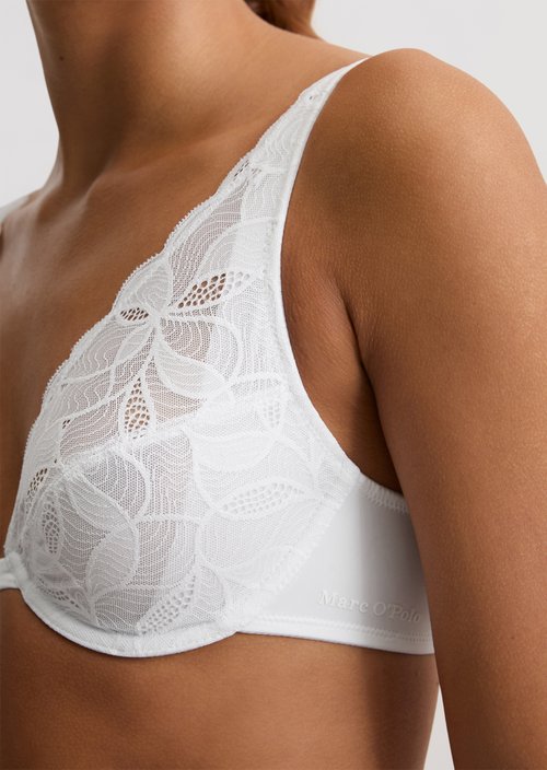 BRA — White