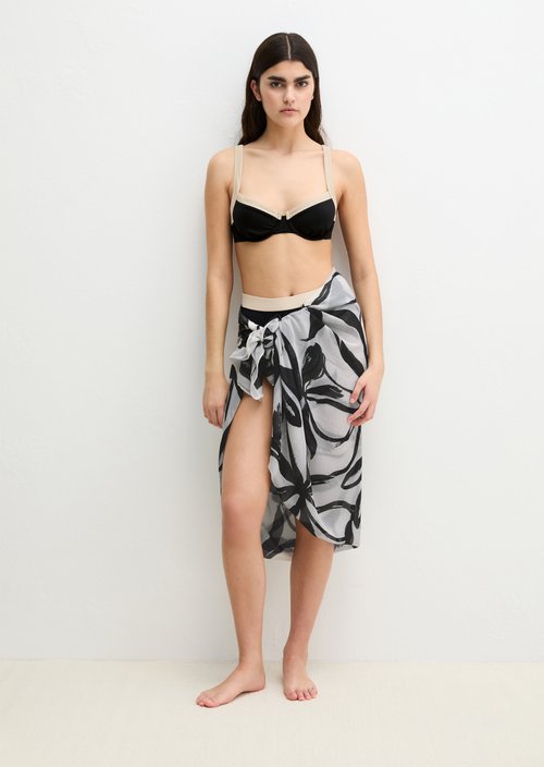 Bikini top with underwire — Black