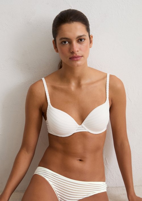 Underwired bra — White Cotton Q152