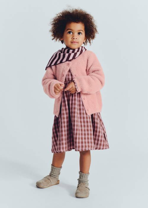 ‎KIDS-GIRLS Cardigan Red porté sur le mannequin