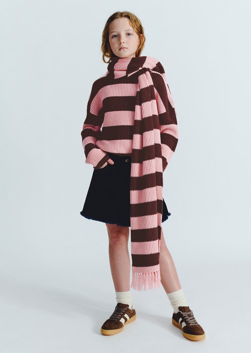 TEENS-GIRLS Knitted Scarf — Red