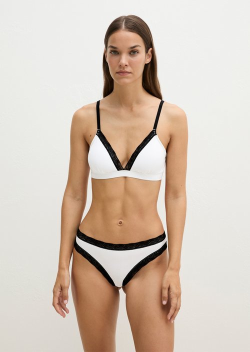 Brazilian letter — White/Black
