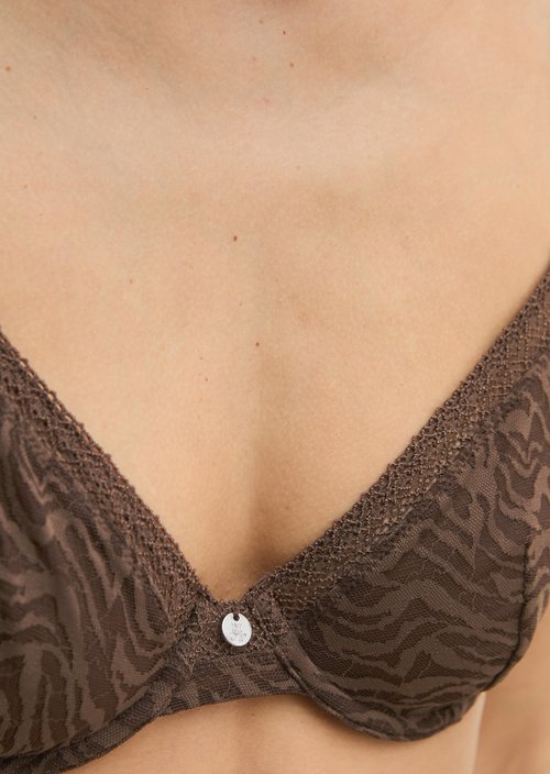 BRA — Brown Q790