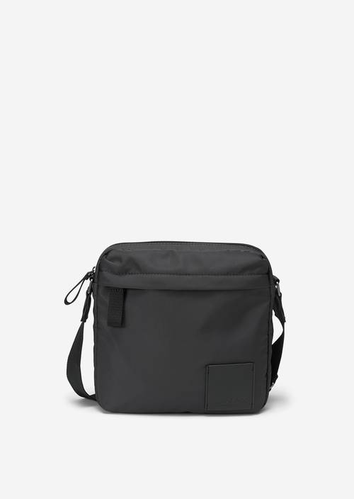 Crossbody kabelka M993 v předním pohledu