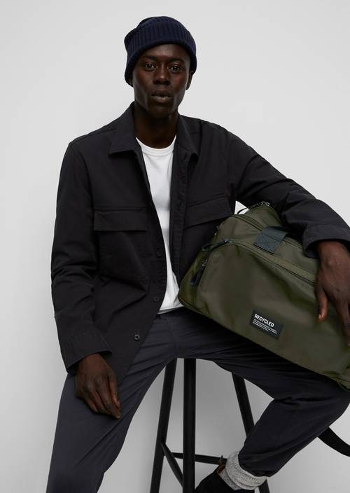 Sac à dos M415 porté sur le mannequin