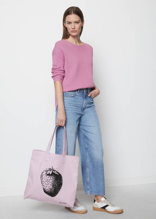 Canvas shopper medium M631 gedragen door model