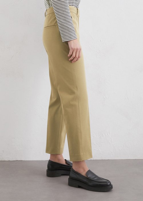 Zigarettenhose slim — Beige