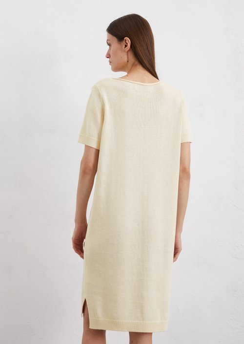 Relaxed short-sleeved knit dress — Natural cotton