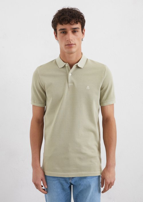 Piqué shaped polo shirt — M443