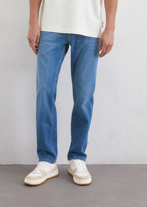 Jeans model Kemi regular — M011