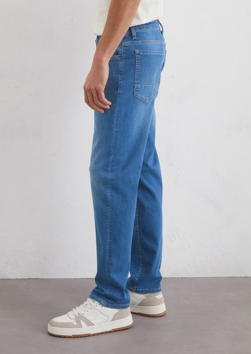Jeans model Kemi regular — M011