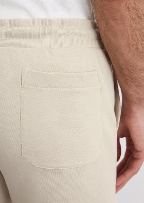 Sweatshorts regular — M707