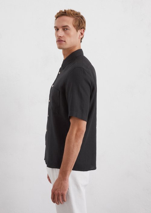 Regular short-sleeved shirt — Black