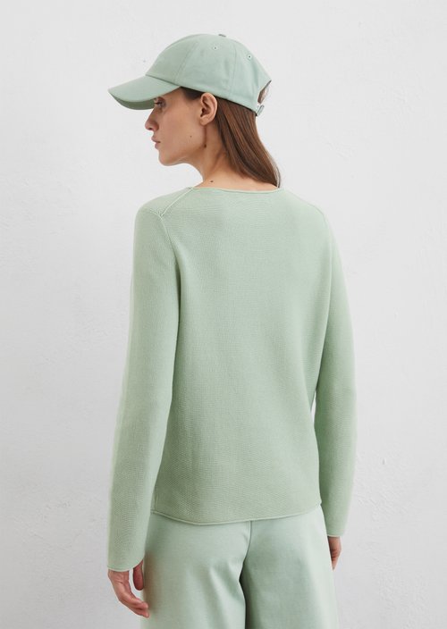 Knitted sweater slim — M460