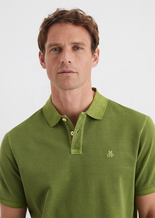 Piqué regular polo shirt — M421