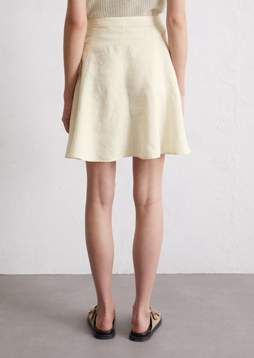 Relaxed short skirt — Beige