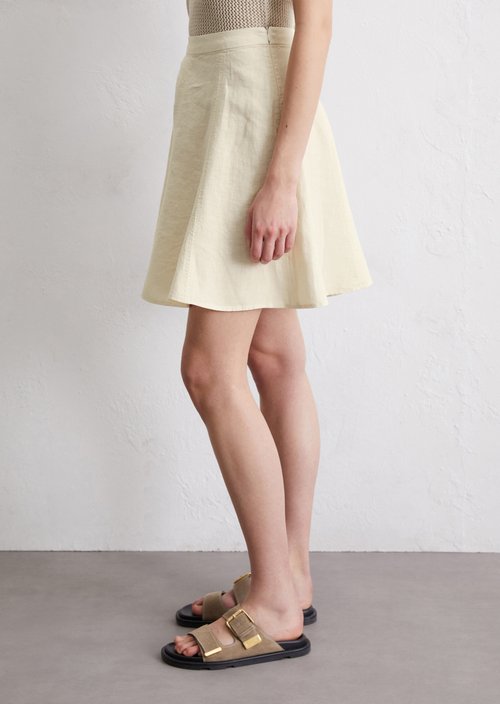 Relaxed short skirt — Beige
