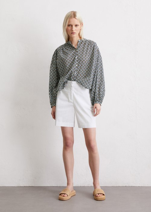 Shorts fitted — White