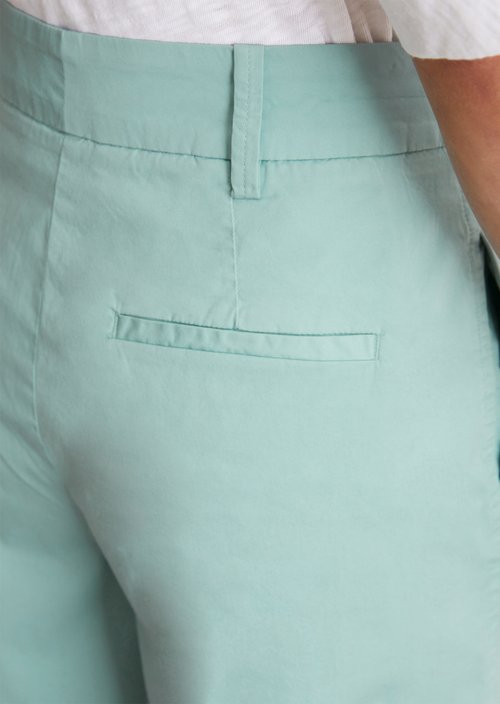 Shorts fitted — Light green