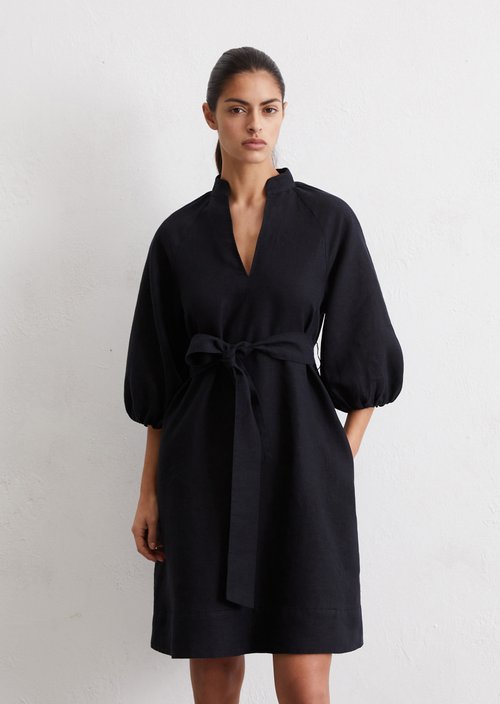 Relaxed linen dress — Black