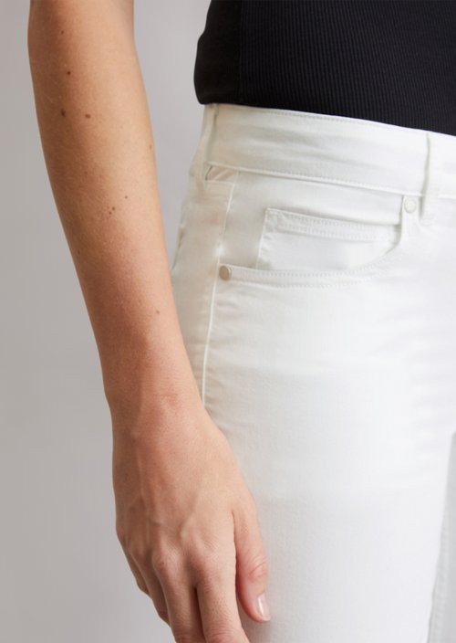 Hose Model Lulea slim cropped — White