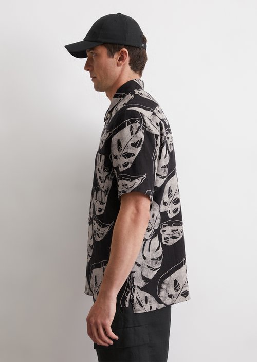 Regular short-sleeved shirt — MA93
