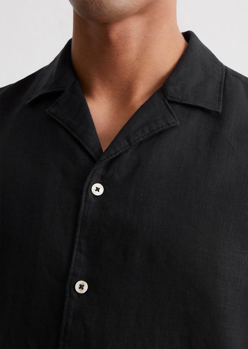 Regular short-sleeved shirt — Black