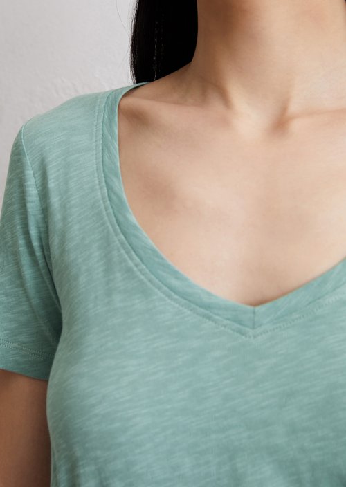 DfC V-neck T-shirt regular — Light green