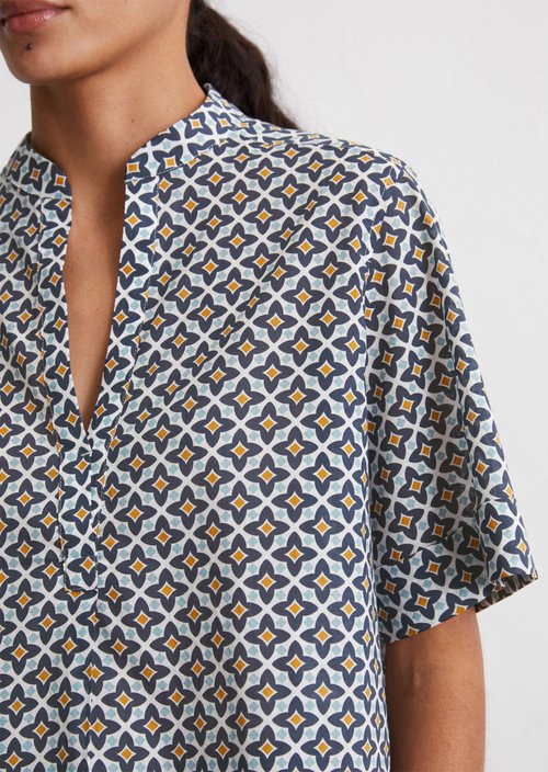 Regular patterned tunic blouse — MF50