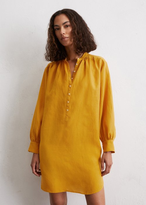 Relaxed linen dress — Yellow