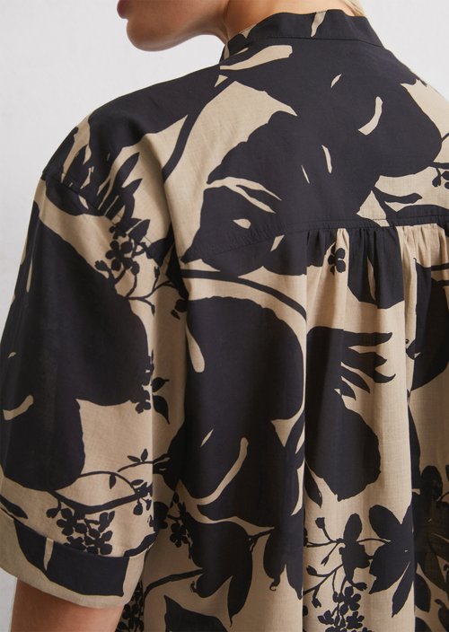 Regular short-sleeved blouse — ME67