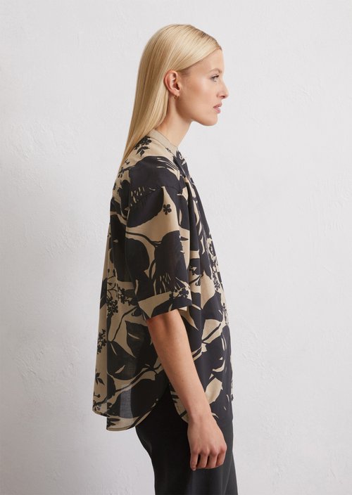 Regular short-sleeved blouse — ME67
