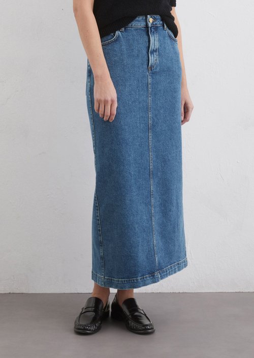 Regular long denim skirt — M017