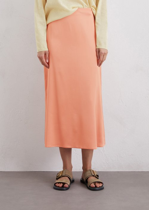 Flared satin skirt — Light red