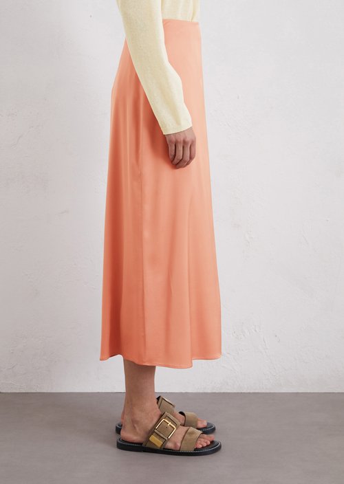 Flared satin skirt — Light red