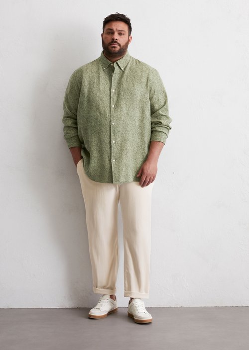 Button-down shirt shaped — MK48