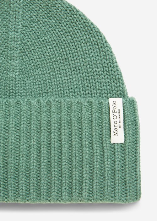 Knitted cap — M445