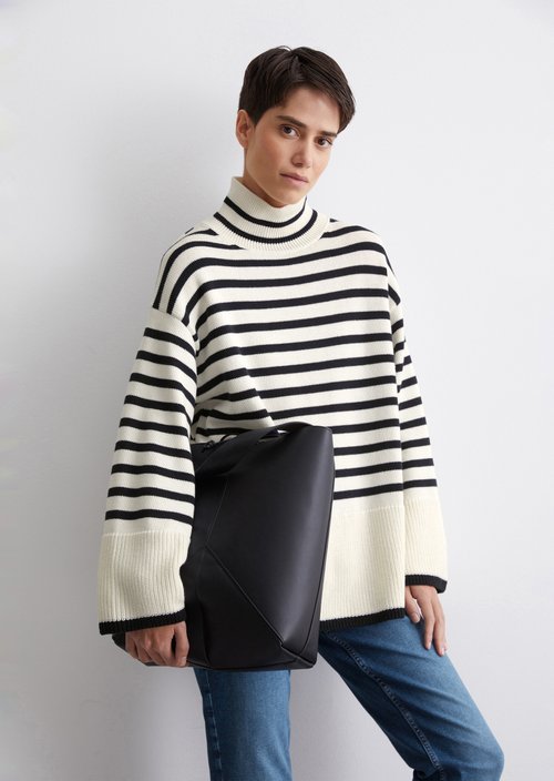 Oversize knitted sweater — MM90