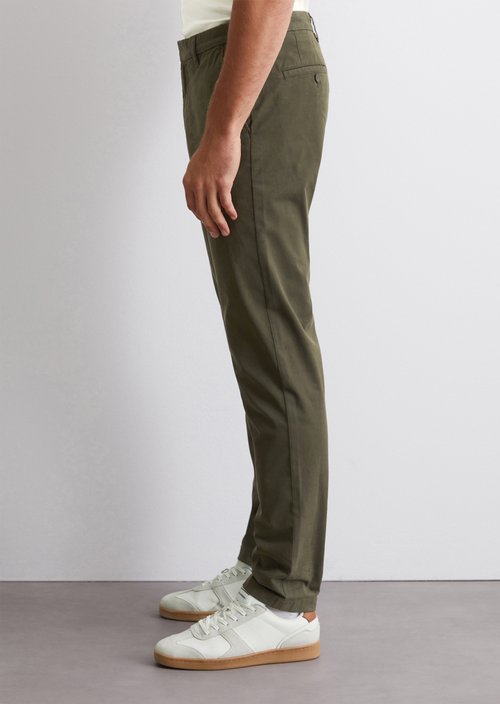 Chino model Osby tapered — M499