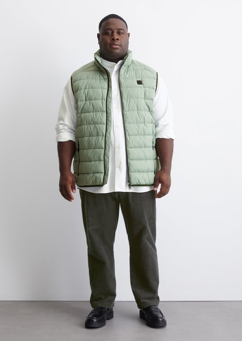 Regular quilted vest — M438