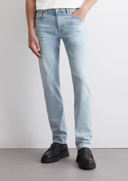 Jeans model Kemi regular — M024