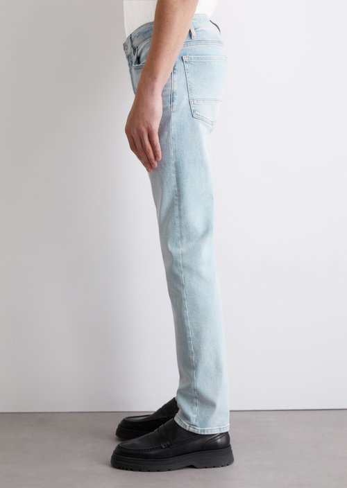 Jeans model Kemi regular — M024
