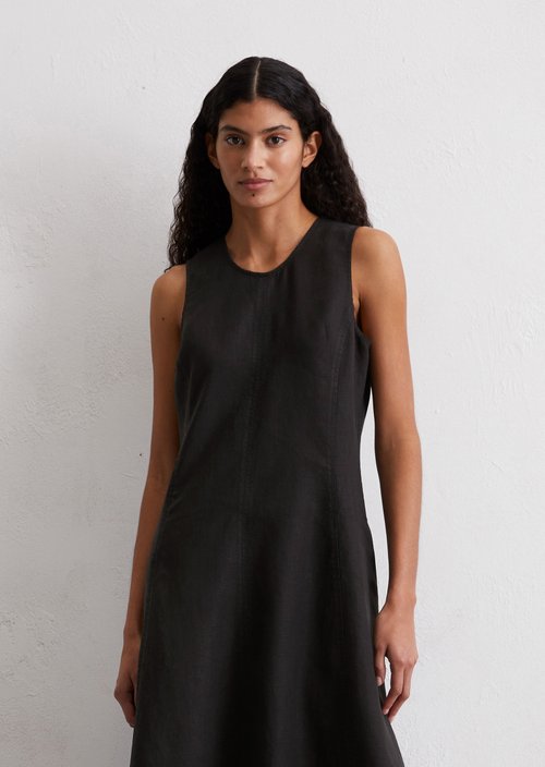 Sleeveless linen dress shaped — Black