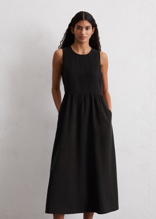 Cut-out dress — Black