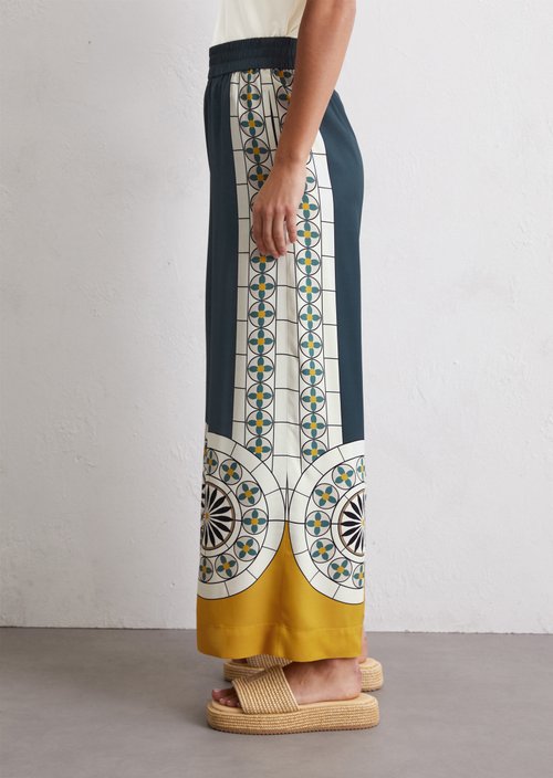 Wide print trousers — MF52