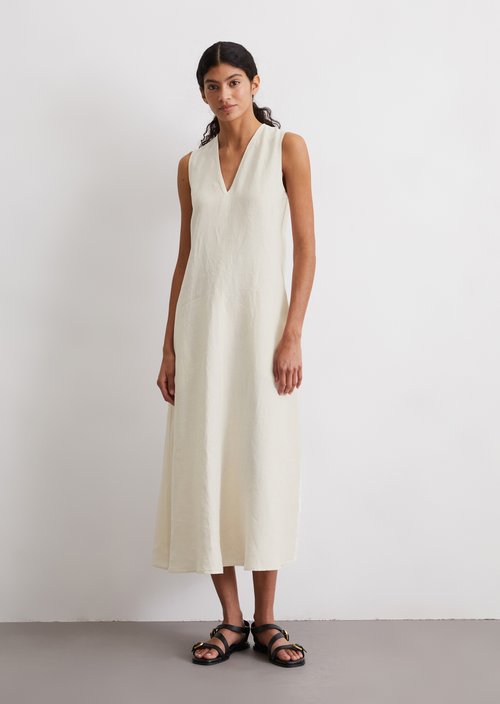 Sleeveless linen dress shaped — Beige